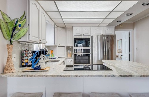 Lower Grand Lagoon Cottage | Cozy Family Beach Home, Golf Cart and near StAndrews PCB