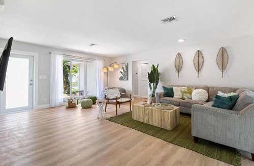 Lighthouse Point House | Cozy home at Lighthouse Point with Pool 1