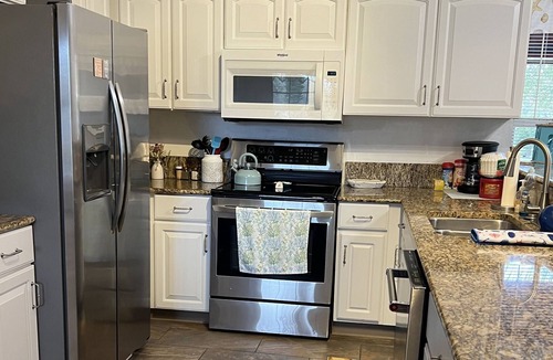 Oak Hill House | Cozy home half mile from Indian River. Great location for fishing and much more.