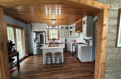 Lineville House | Cozy Lake Wedowee Home with Private Dock, 2 slips and 100 ft of lake frontage