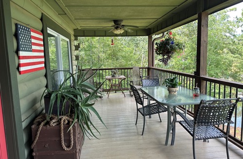 Lineville House | Cozy Lake Wedowee Home with Private Dock, 2 slips and 100 ft of lake frontage