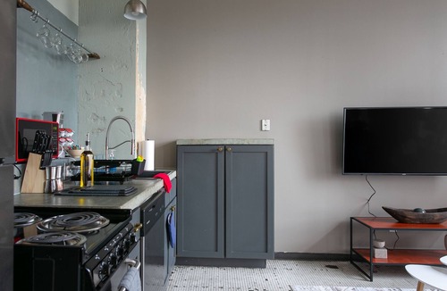 Civil Rights Historic District Apartment | Cozy Loft Walk to UAB + In Heart of Downtown Bham