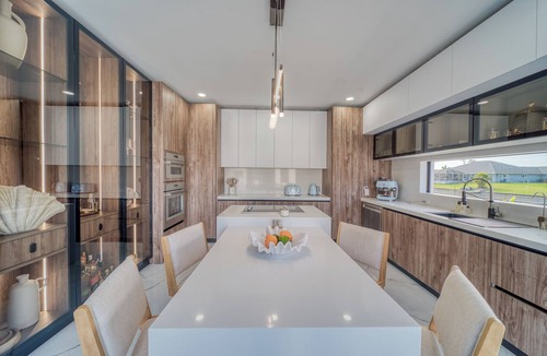 Mariner Villa | Cozy Modern Villa - Heated Pool & Spa - BBQ - Water View
