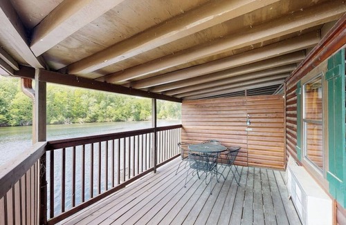 Mountain Pine Condo | Cozy riverfront condo with river access for swimming, boating & fishing