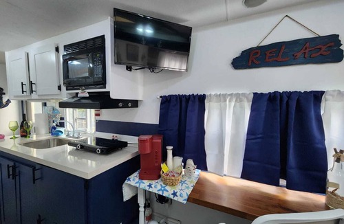 Florida City House | Cozy RV in Homestead, near the Everglades National Park & the Florida Keys!