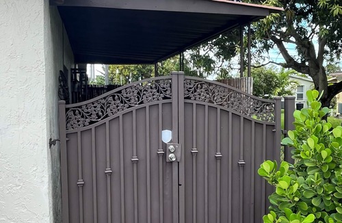 Hialeah Apartment | Cozy studio apartment with private entrance and patio near MIA intl. airport