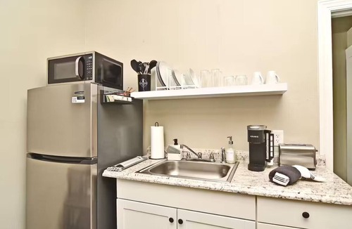 Winter Garden Apartment | Cozy Studio Apt #5 by Bike Trail & Historic Downtown Winter Garden