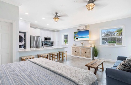 Sebastian Apartment | Cozy Studio Condo in Sebastian!