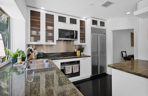 Southwest Coconut Grove House | Cozy Summer Estate, Prime Location, Pool, Private