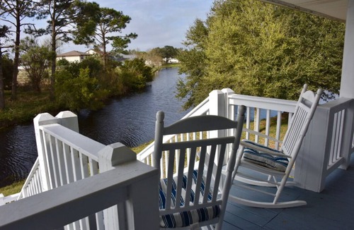 Ono Island House | Cozy Waterfront Beach House with Private Beach/Pier/Tennis Courts