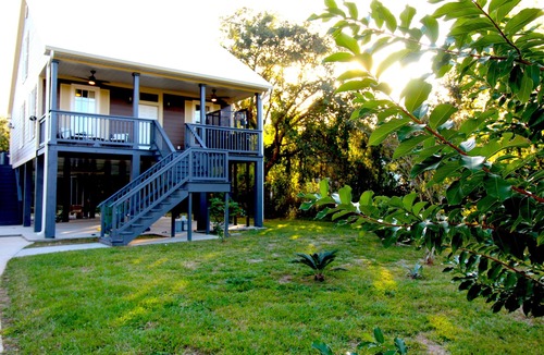 Bay St Louis House | Cruise the Coast to Peace & Tranquility- 4 BR Retreat in Bay St. Louis