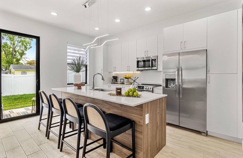 Pinecrest West Park House | Custom Designed Townhome Brand New near Everything