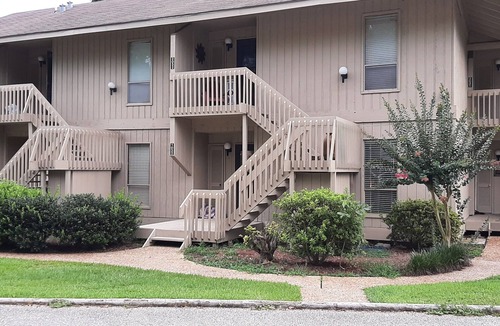 Daphne Condo | DAPHNE - MOBILE BAY CONDO - Great location
