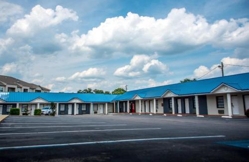 Troy Hotel | Days Inn by Wyndham Troy