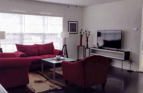 Sebring House | Deco style spacious remodeled house in the heart of Sebring close to everything.