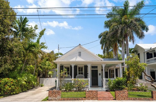 Old Town House | DELANEY HOUSE ~ NEW 4 BR/4 Ba Listing w/Pool & Parking in Prime Old Town!