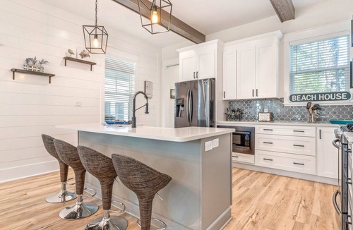Lakeside at Blue Mountain Beach House | Delightful Coastal Home with WiFi, Furnished Porch, & Shared Pool-Dog Friendly