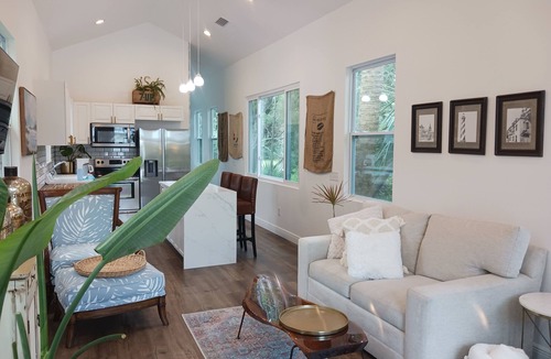 Lincolnville Cottage | Delightful Cottage in Historic Downtown St. Augustine Florida