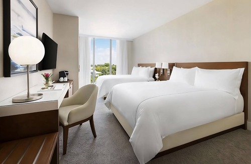 Bay Harbor Islands Hotel | Deluxe Double Queen Room with Balcony at The Altair Hotel Bay Harbor Miami