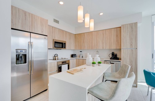 Northeast Miami Apartment | DESIGN DISTRICT LUXURY 2/2 PARADISE Q902