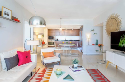 Downtown Miami Apartment | Designer Brickell Suite | Walk to City Centre
