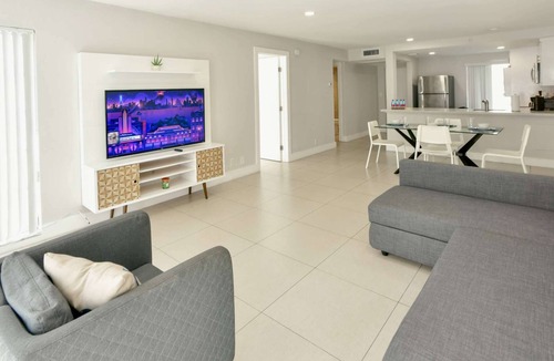 Downtown Fort Lauderdale Apartment | ✨Designer Two Bedroom Apartment at Fort Lauderdale