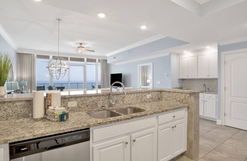 Orange Beach Condo | Direct BEACHFRONT Lazy River Waterslide Hot Tubs-Walk to restaurant's and Bar's