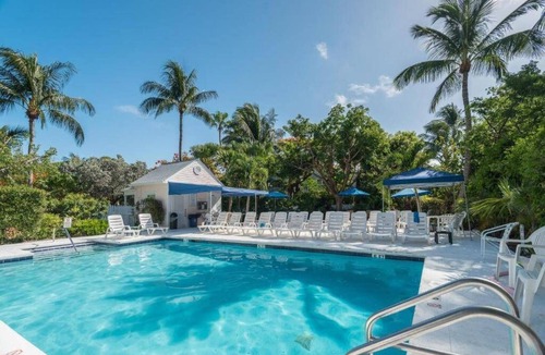 Truman Annex Condo | Discounted Rates! 2 Blocks to Duval St Pool | Shipyard Treasure by AvantStay