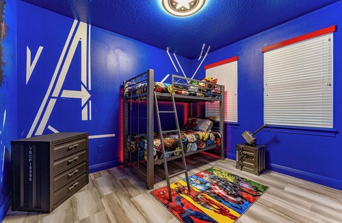 West Kissimmee Resort | Disney Vacation Villa. Free Water park and Disney Shuttle. Themed Room.