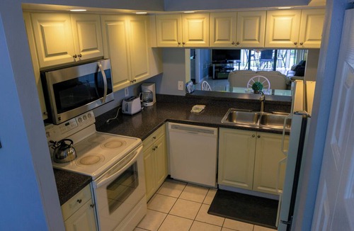 Trailer Estates Apartment | Dive Into Your Dream Vacation! 3 Great Units, Free Parking, Outdoor Pool