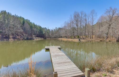 Argo House | Dock, Canoe and Patio Lakeside Cottage in Alabama