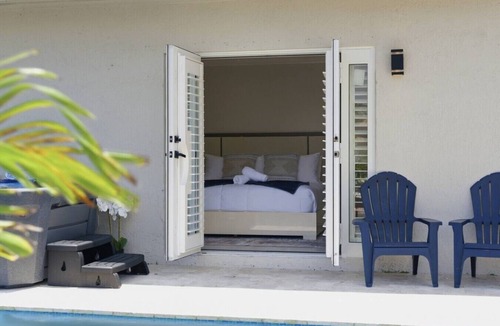 Garden Isles Villa | Dockside Retreat! 3 mi BEACH+Boat Rental+Spa+Kayak