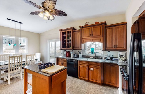 Villa Segunda House | Dog-friendly beach home with expansive deck, amazing views, & outdoor shower