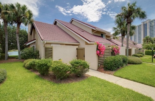 Sandestin Villa | Dog Friendly🐾 Beachside Resort🏖️Golf Cart ⛳️ Community Pool 🏊‍♀️ Close to shopping 🛍️
