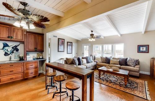 Villa Segunda House | Dog-friendly beach home with expansive deck amazing views & outdoor shower