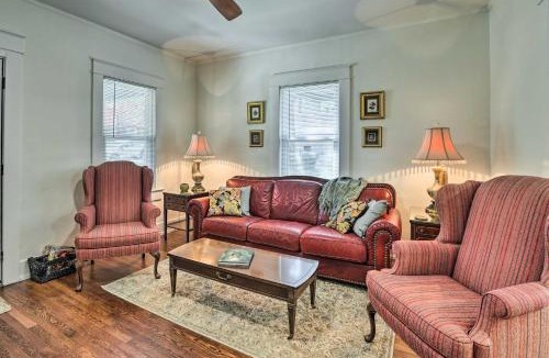 Forest Park House | Dog-Friendly Bungalow 1 Block to Avondale Dining!