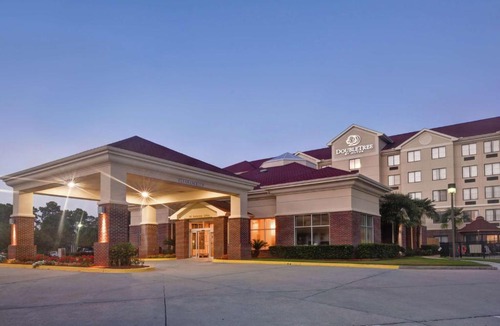 Hattiesburg Hotel | DoubleTree by Hilton Hattiesburg, MS