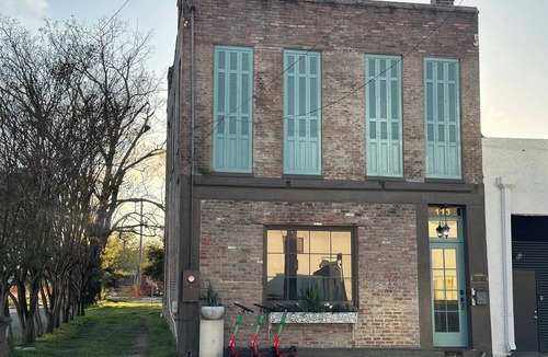 Central Business District Condo | Downtown Mobile near Dauphin, St Louis, Greer's, Saenger, Restaurants - Unit A