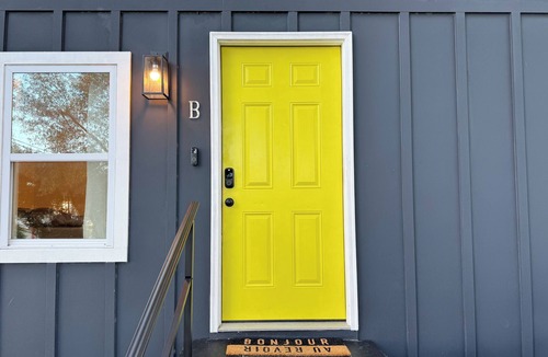 Bunkers Cove Apartment | Dreamer - 2BR hideaway near downtown & bay