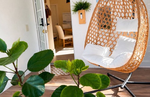 Tamiami House | E&A SouthWest - Sandy Beach Suite with Private Terrace
