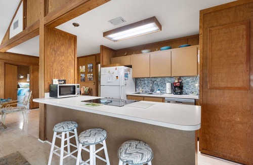 Cedar Key House | Eagle View: Bayside Privacy with Floating Dock