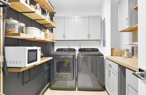 Tropic Palms House | East Delray Home Close Golf cart ride to Atlantic ave or the Beach