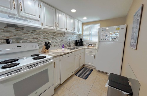 Gulf Shores Condo | Edgewater West 64 is a fantastic West Beach 2 Bedroom 2 Bathroom Condo!