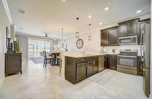 Davenport Condo | Elegant and Beautiful condo with garage. minutes to Disney in Orlando, Florida