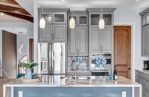 Key Colony Beach House | Elev 5BR/8BA Game Room 75’ Deep Canal Dock Ice Maker Kayaks Bikes