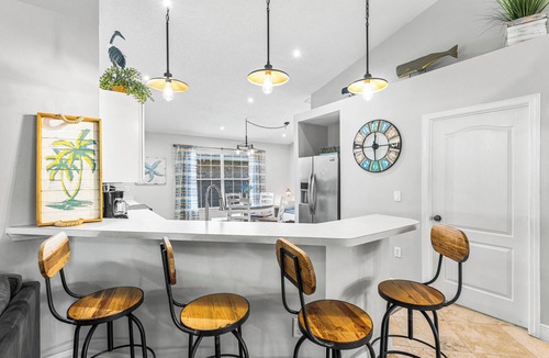 Miramar Beach House | EMERALD HAVEN, Walk to Deeded Beach, Hot Tub, Bunkroom, Sleeps 12!