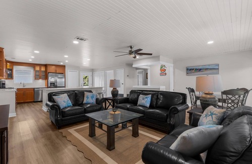 Toilla Segunda House | Emerald Mermaid Beach House | Private Pool | Dog Friendly | My Beach Getaways