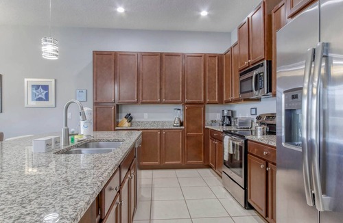 Davenport House | Enclave at Festival: Your Private Oasis of Luxury + Comfort - Davenport, Florida