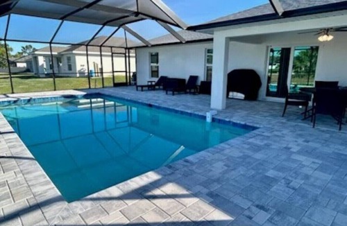 Mariner House | Enjoy Heated Salt Water Pool! Ideal for 2 Families