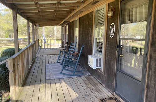 Gordo Cabin | Enjoy our stocked lake and 28 miles to The University of Alabama for football!